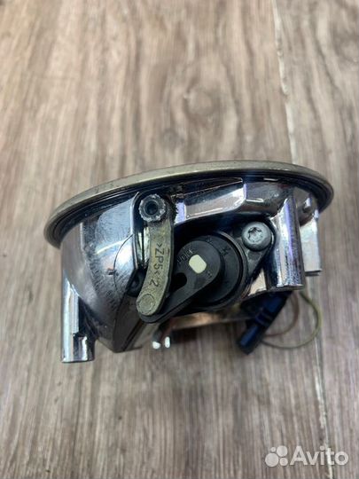 Кнопка открывания багажника задняя Bmw 1 Series