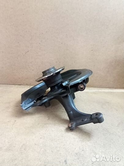 Кулак задний левый Audi A3 8P