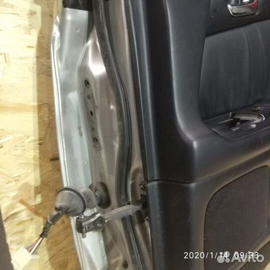 Дверь задняя правая lexus GS300/GS350/GS430 /GS460