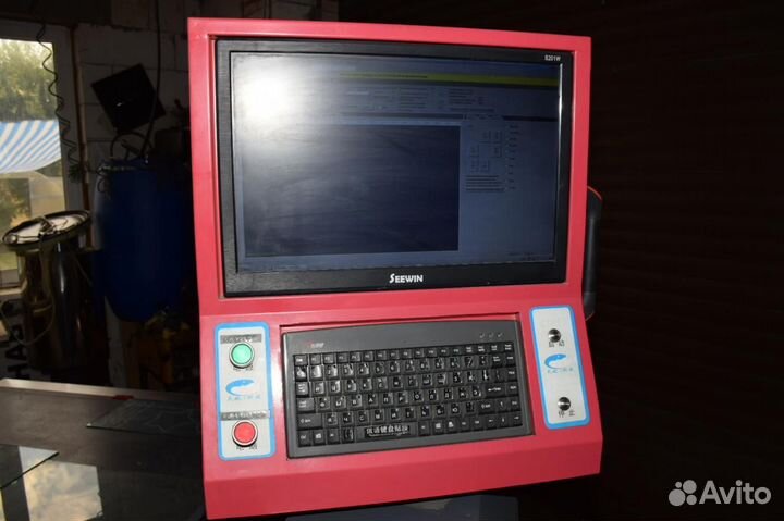 Стол раскроя стекла с чпу, стеклорез с чпу