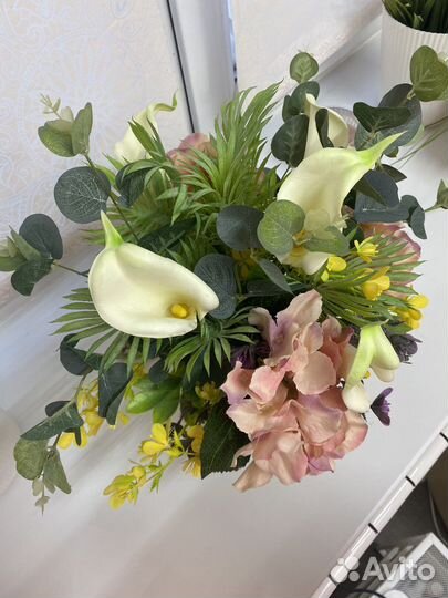 Цветочная композиция на стол