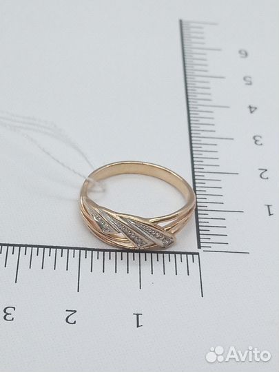 Золотое кольцо с фианитом 18р
