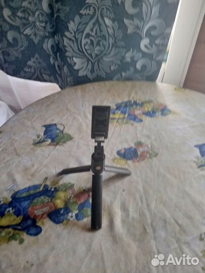 Продам селфи палку блютюз