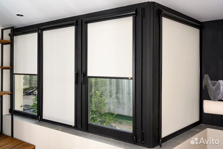 Рулонные шторы Блэкаут Ярко-фиолетовые RAL5797