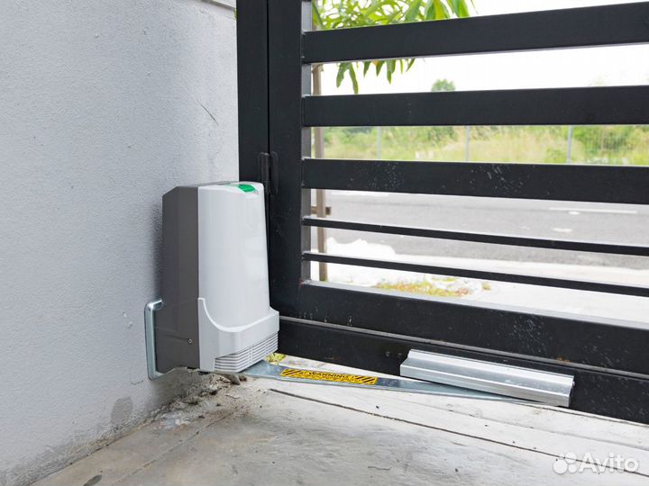 Ремонт ворот, рольставней, шлагбаумов