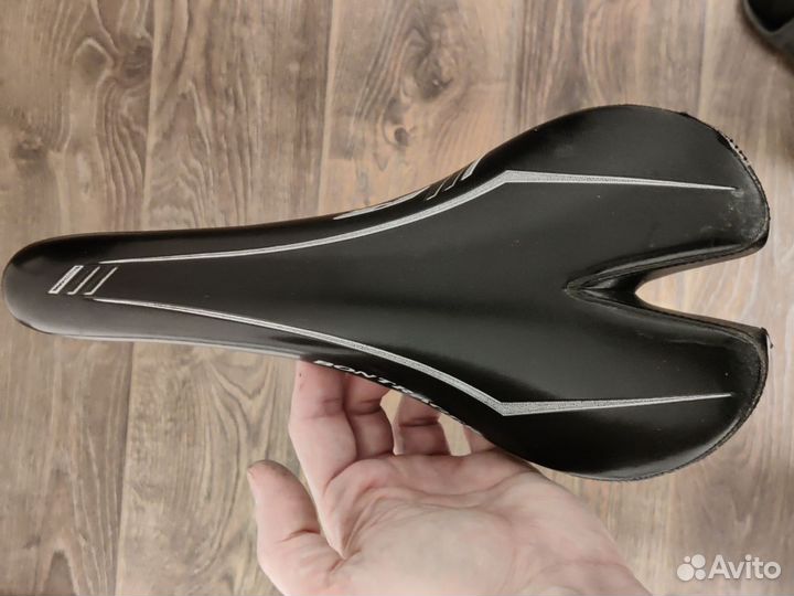 Подседельный штырь Easton, седло Bontrager и зажим