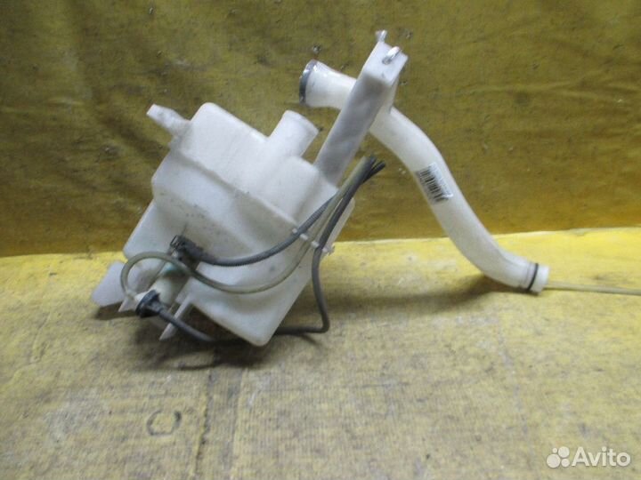 Бачок омывателя Nissan Note E11