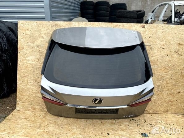 Крышка багажника Lexus RX дверь