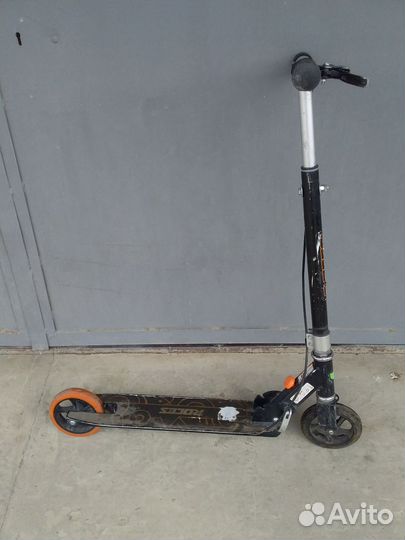 Самокат взрослый Roces