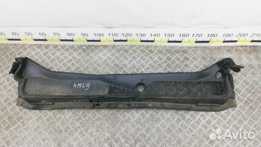 Накладка декоративная (жабо, дождевик) honda pilot