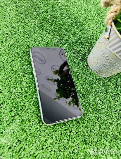 iPhone 11 Pro, 64 ГБ