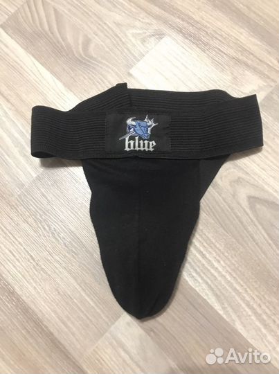 Ракушка хоккейная sr