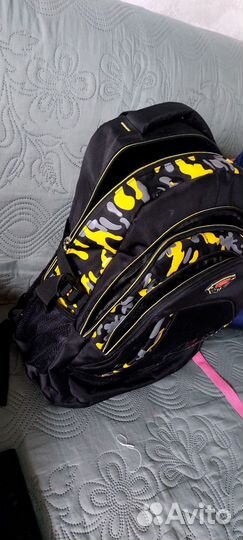 Рюкзак школьный