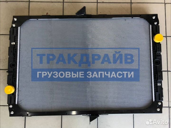 Радиатор Даф 95 с рамкой