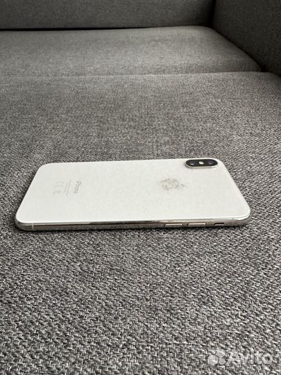iPhone X, 64 ГБ