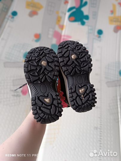 Ботинки на девочку