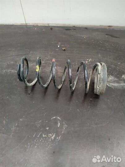 Пружина задняя левая Hyundai I20 хетчбек G4FA 2009