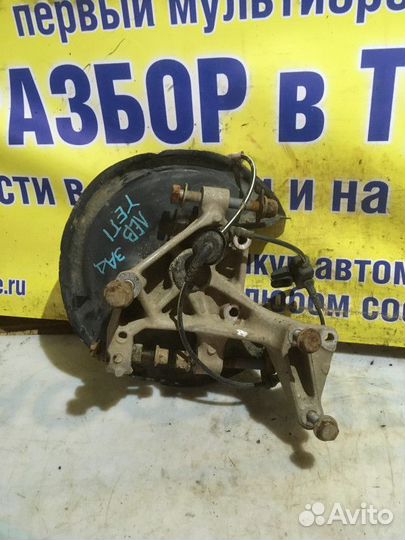 Кулак задний левый Skoda Yeti