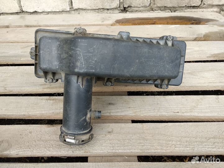 Корпус воздушного фильтра Пежо 206