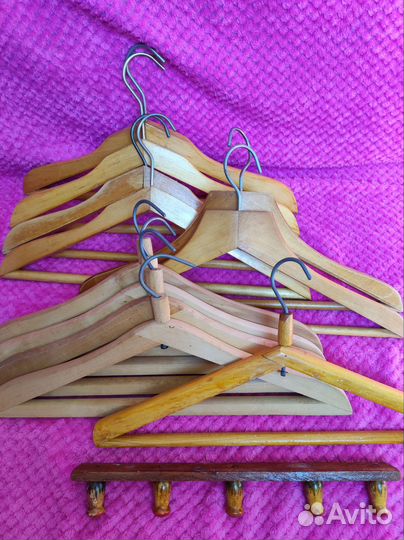 Вешалки плечики,ножницы,нитки,иголки СССР