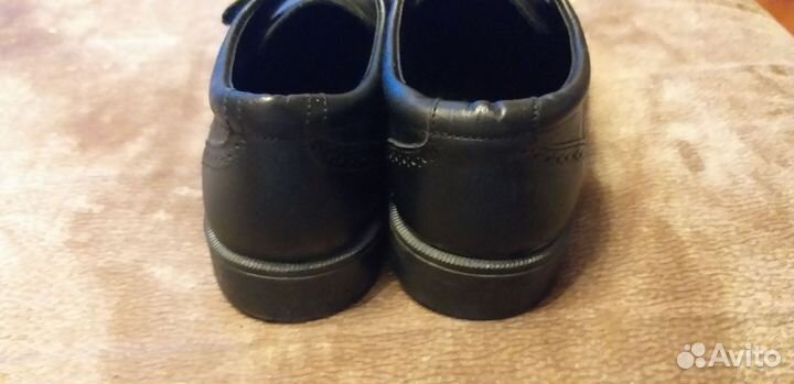 Ботинки для мальчика 35