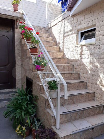 Комната 15 м² в 1-к., 1/2 эт.