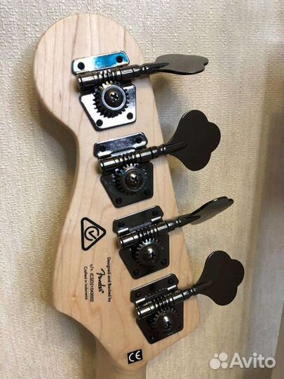 Бас гитара fender squier jazz bass