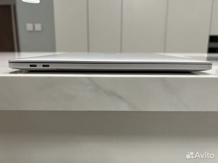 Apple MacBook Pro 16 2019 i9