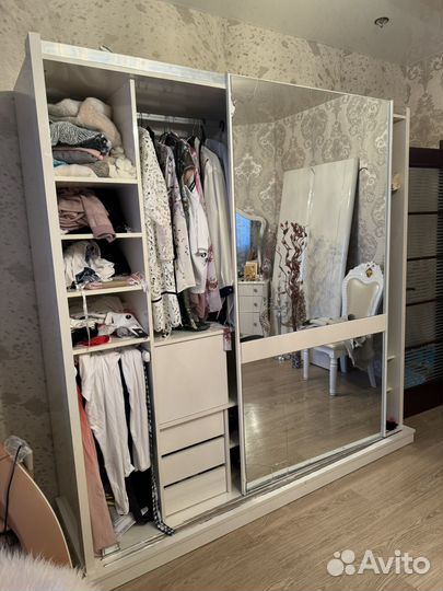 Шкаф плательный