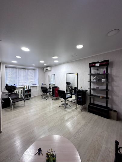 2-к. квартира, 43 м², 1/5 эт.