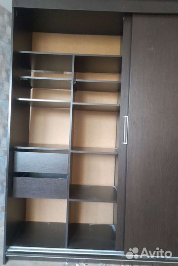 Шкаф