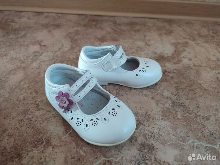 Кроссовки, туфли