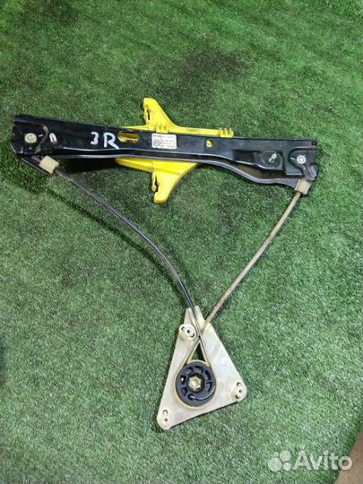 Стеклоподьемник задний правый Volkswagen Polo SED