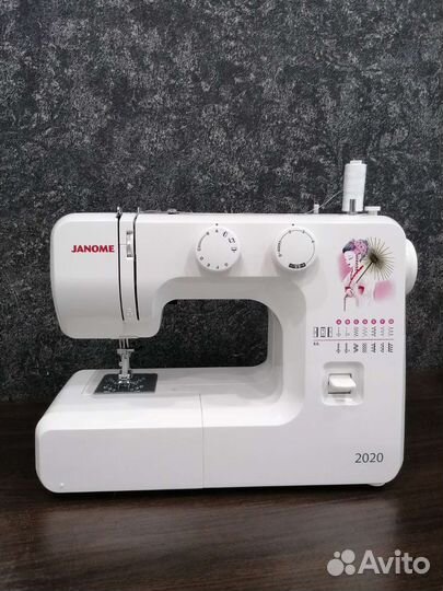 Швейная машина Janome 2020