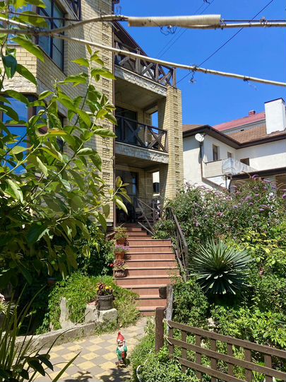 Комната 18 м² в 1-к., 3/3 эт.