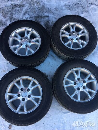 R16 Bridgestone Blizzak WS-60 235/65, PCD 5x130 DIA 84.1
