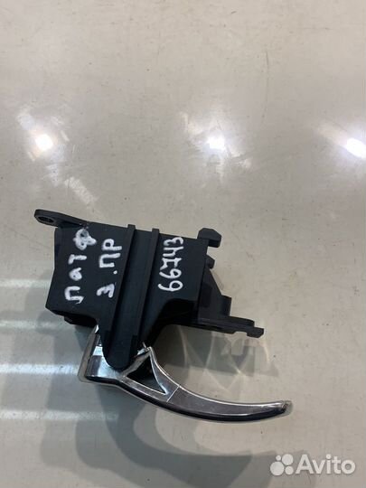 Ручка двери (задняя, правая, внутренняя)