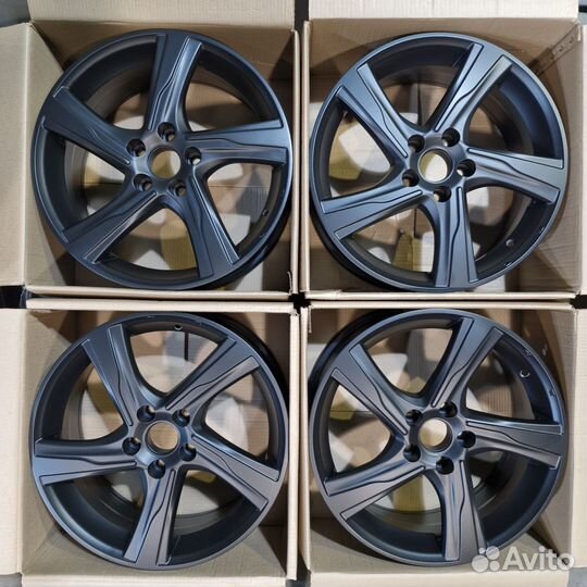 Литые диски на Ford Focus R17 5x108