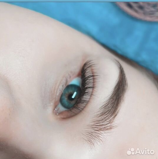 Модель на Наращивание ресниц