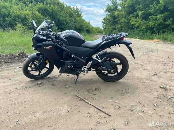 Honda cbr 250r