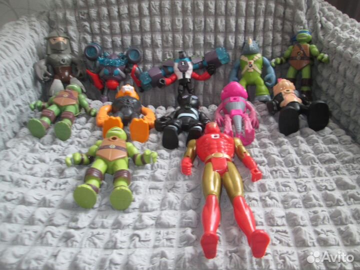 Детские игрушки,фигурки супергероев