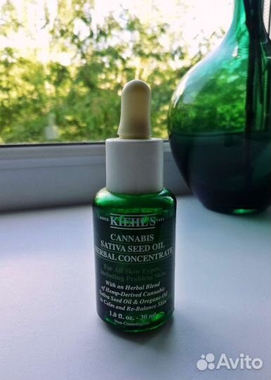 Kiehls Cannabis sativa seed oil herbal concentrate