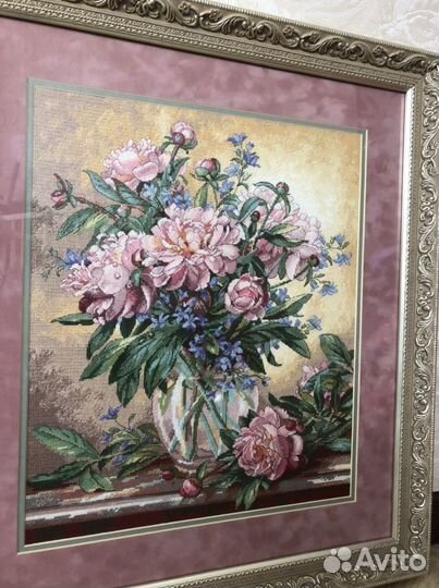 Картина вышитая крестом «Пионы»