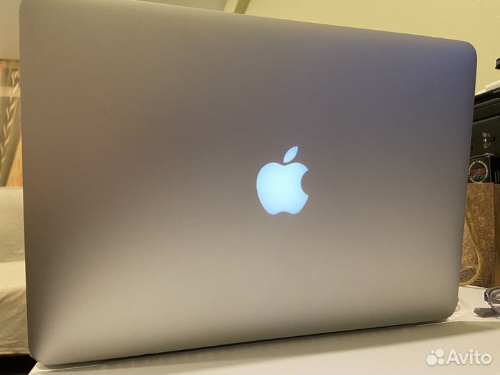 Apple MacBook Pro 13 2015 A1502 256 Gb