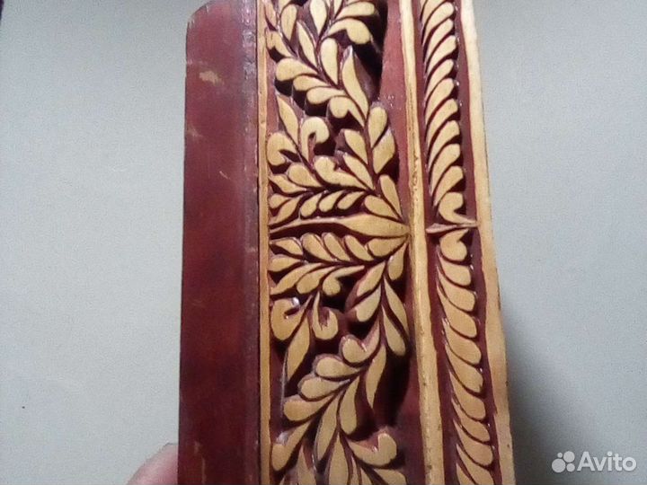 Шкатулка резная