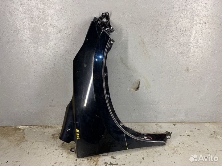 Крыло переднее правое Honda CR-V 4