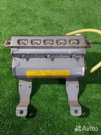 Подушка безопасности пассажира Mitsubishi Pajero