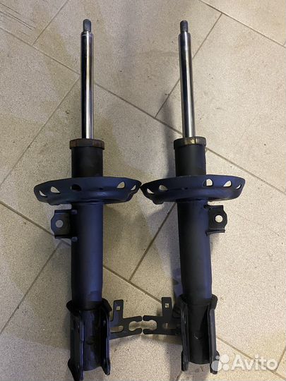 Стойки амортизатора KYB Opel astra h