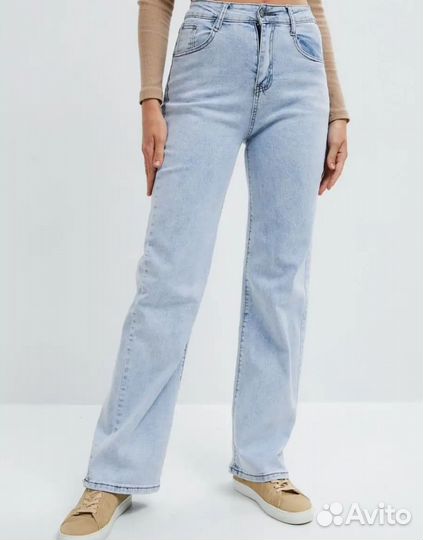 Джинсы женские трубы