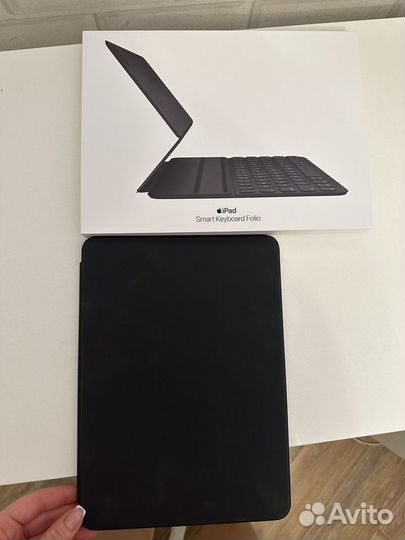 Apple SMART keyboard folio 11